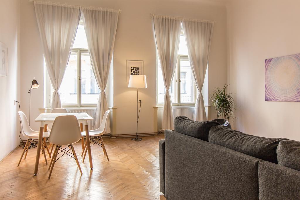 Mighty Prague Apartments Truhlarska Praga Exterior foto