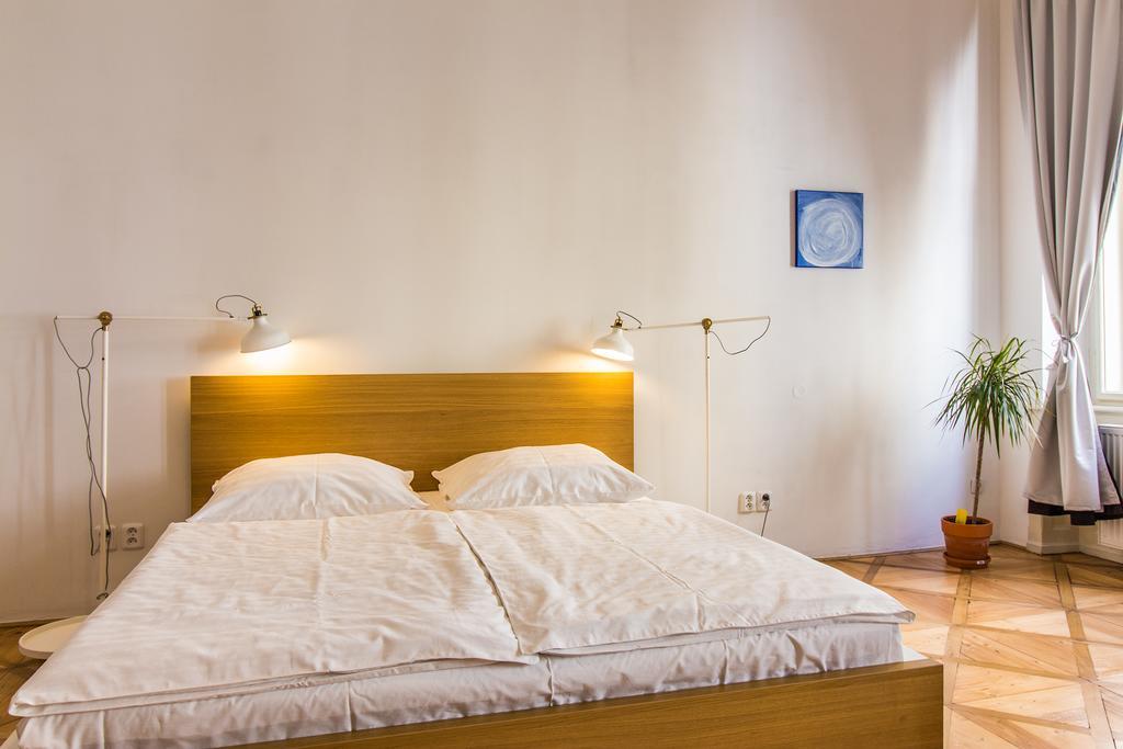 Mighty Prague Apartments Truhlarska Praga Exterior foto